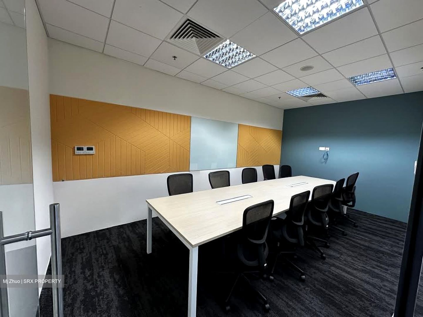 PLUS (D1), Office #556235771
